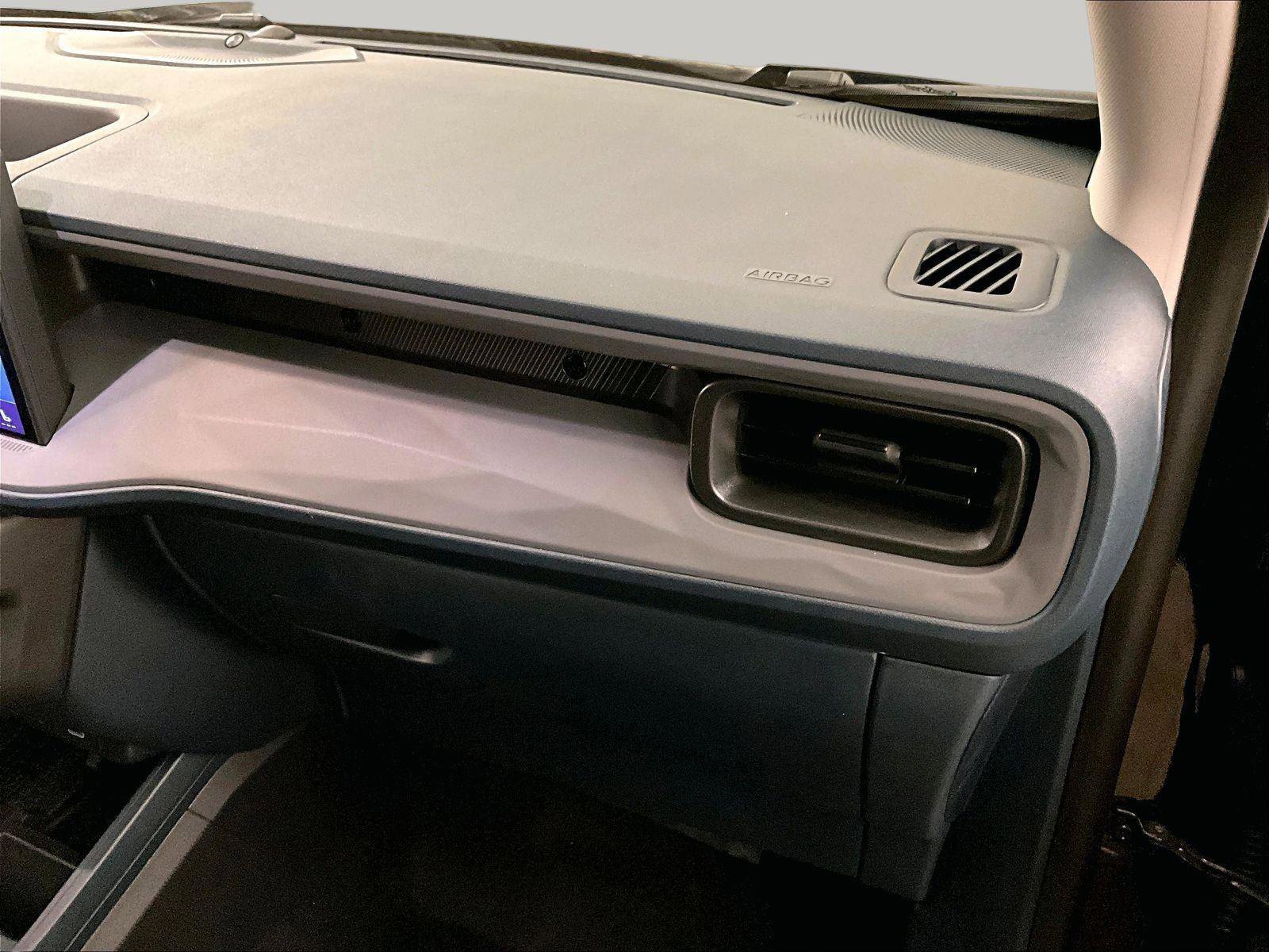 Used 2025 Ford Maverick Lariat w/ Black Appearance Package image 15