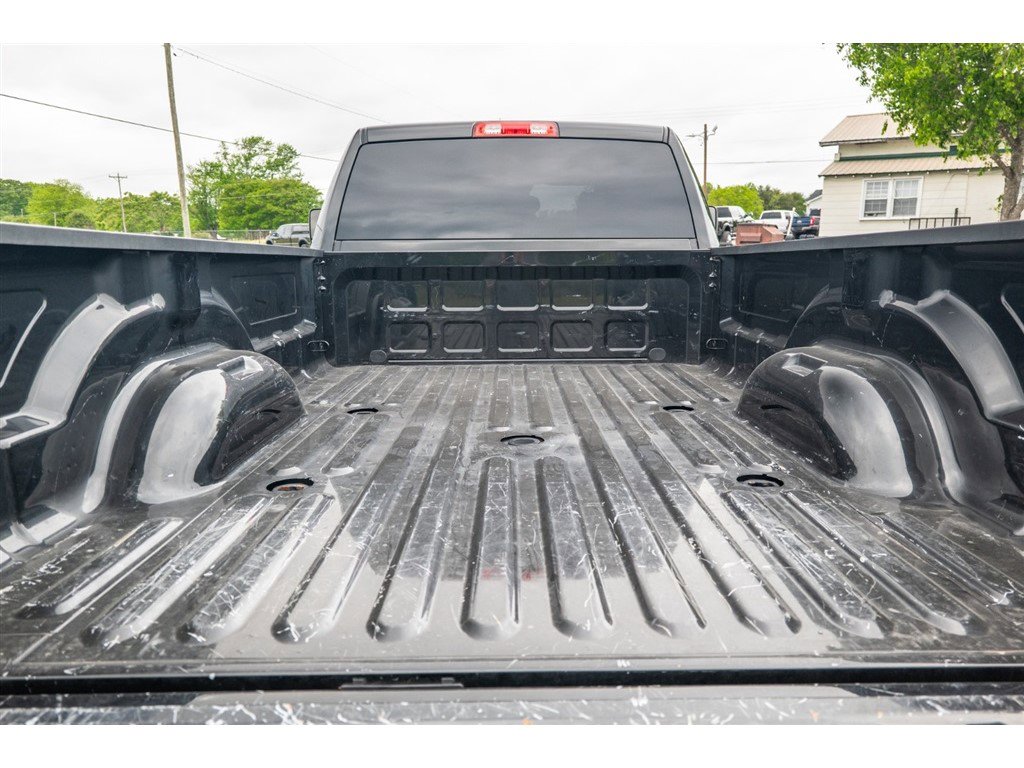 Used 2018 RAM 3500 Tradesman w/ Chrome Appearance Group AWD/4WD image 24