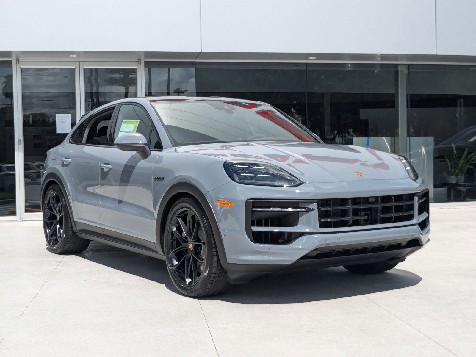 New 2025 Porsche Cayenne S image 7
