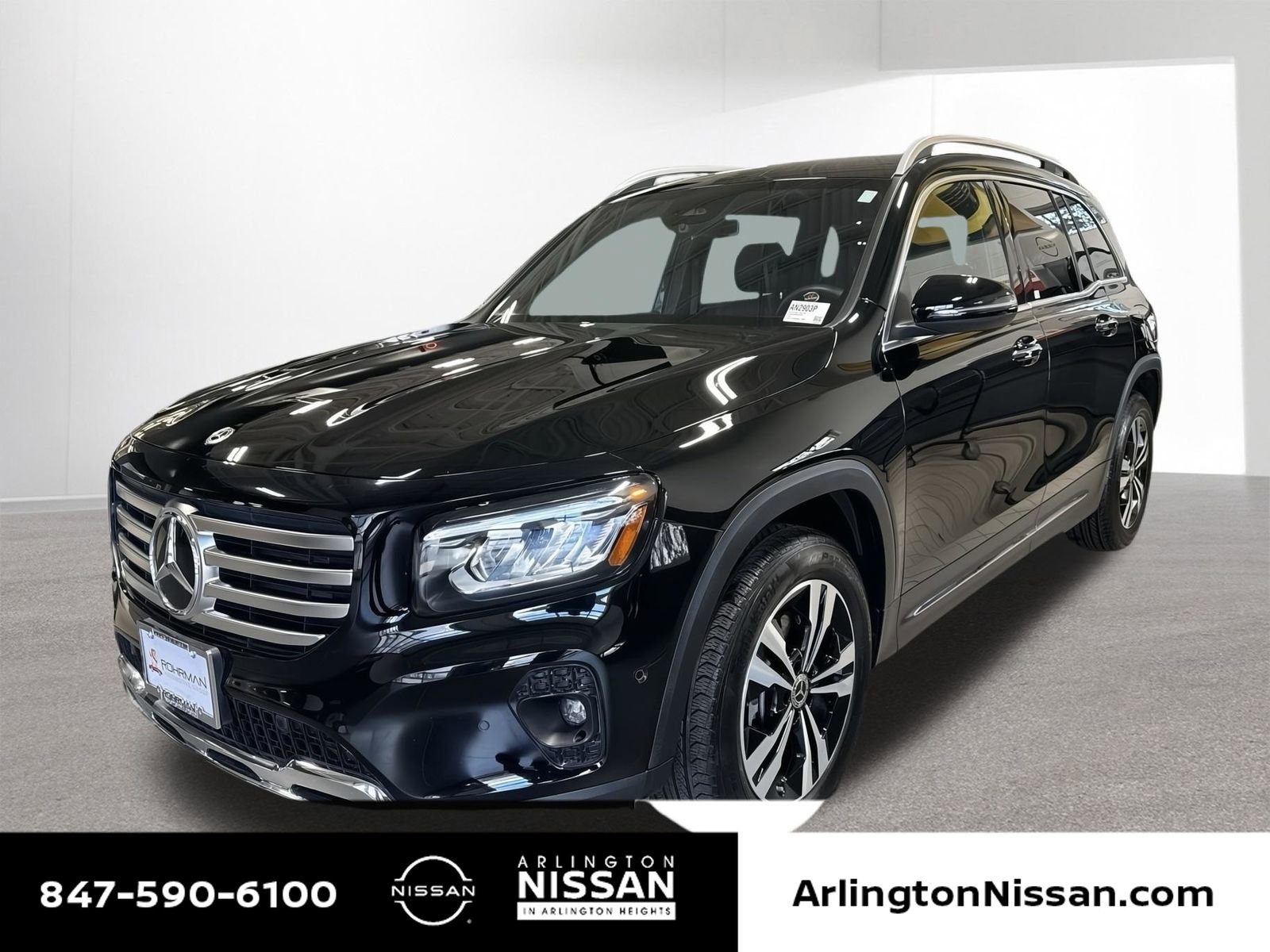 Used 2025 Mercedes-Benz GLB 250 image 1