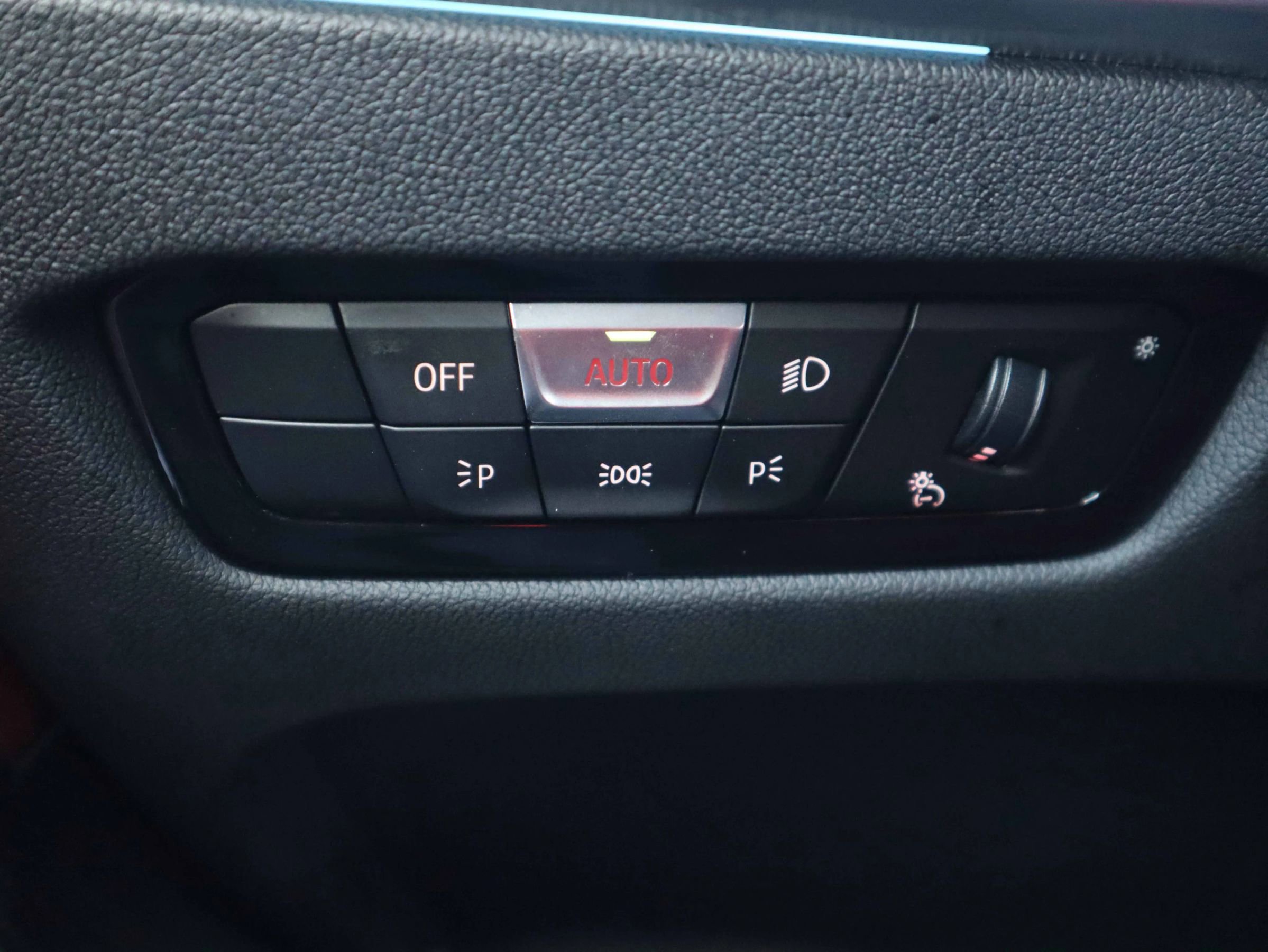 Used 2024 BMW M340i xDrive w/ Driving Assistance Package image 22