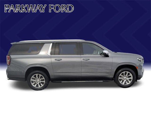 Used 2021 Chevrolet Suburban Premier w/ Premium Package image 4