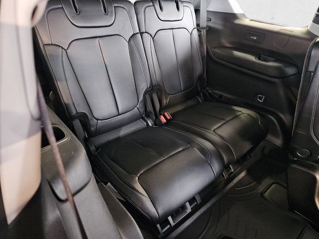 Used 2021 Jeep Grand Cherokee L Limited image 12