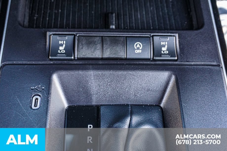 Used 2026 Toyota Corolla Cross XLE FWD image 43