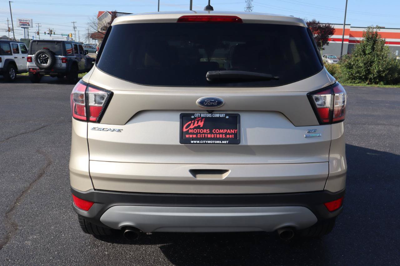Used 2017 Ford Escape SE FWD image 25