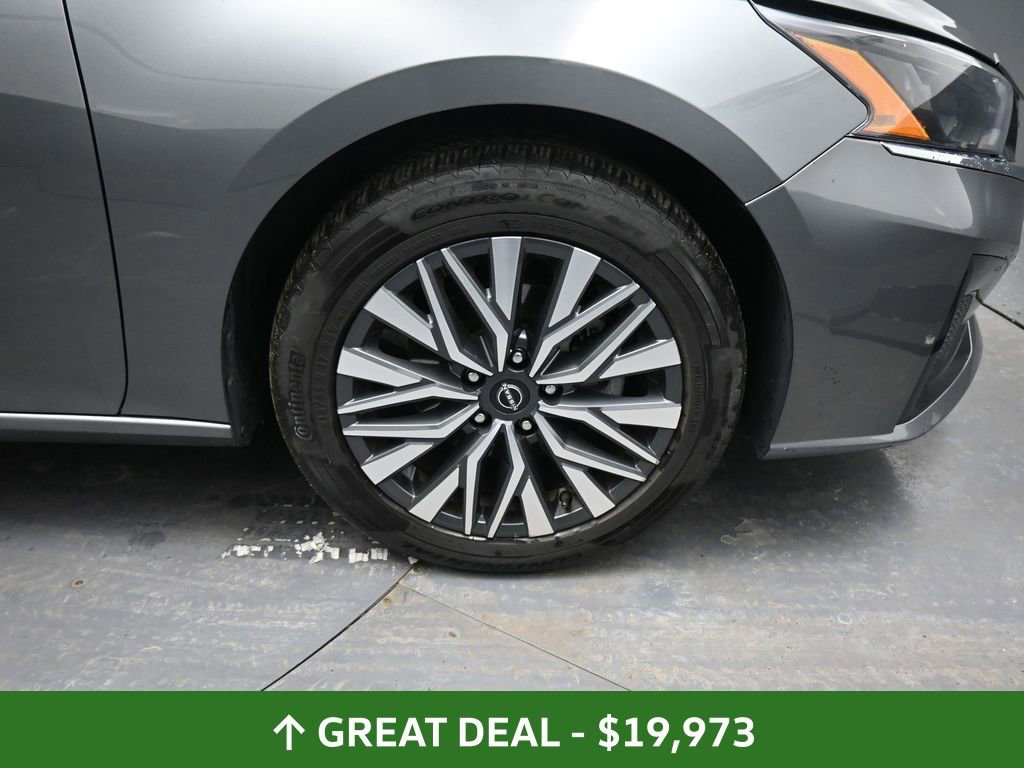 Used 2024 Nissan Altima 2.5 SV image 20