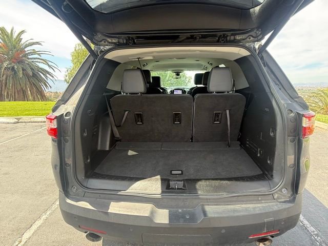 Used 2021 Chevrolet Traverse LT w/ LT Premium Package FWD image 31