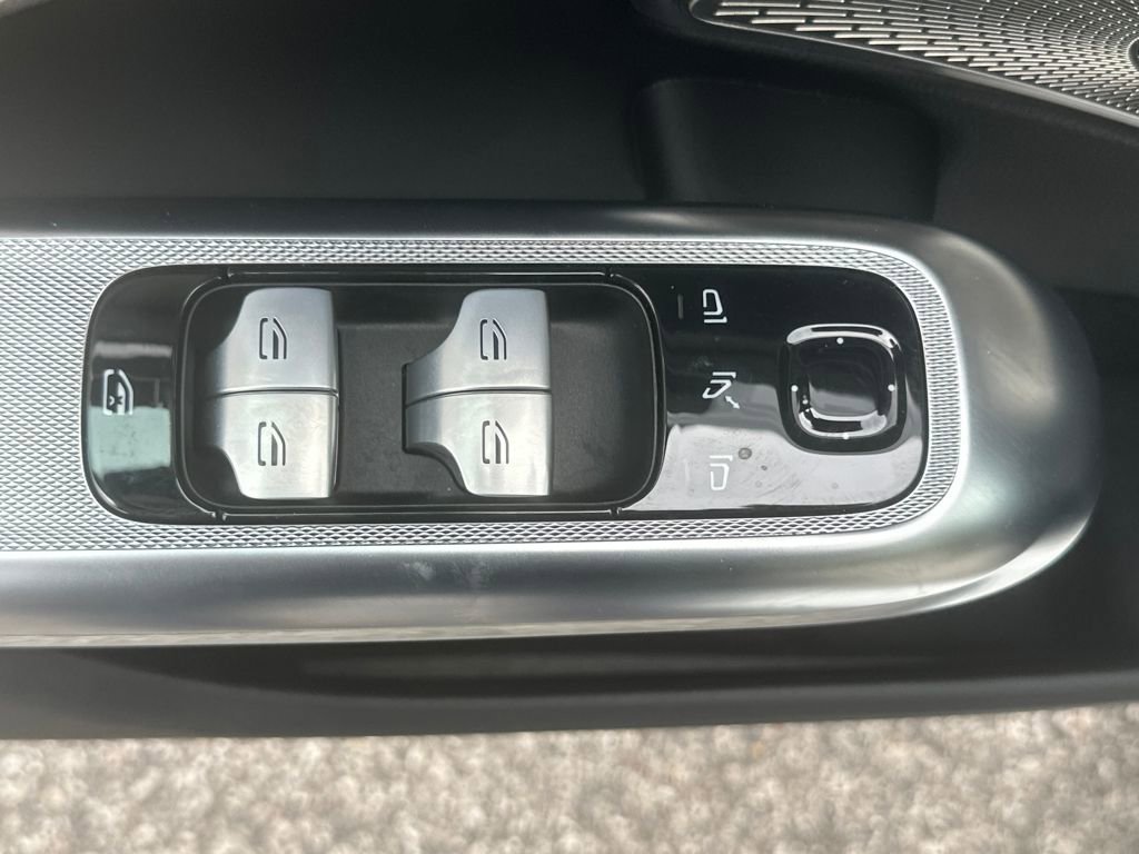 Used 2024 Mercedes-Benz E 350 4MATIC Sedan image 28