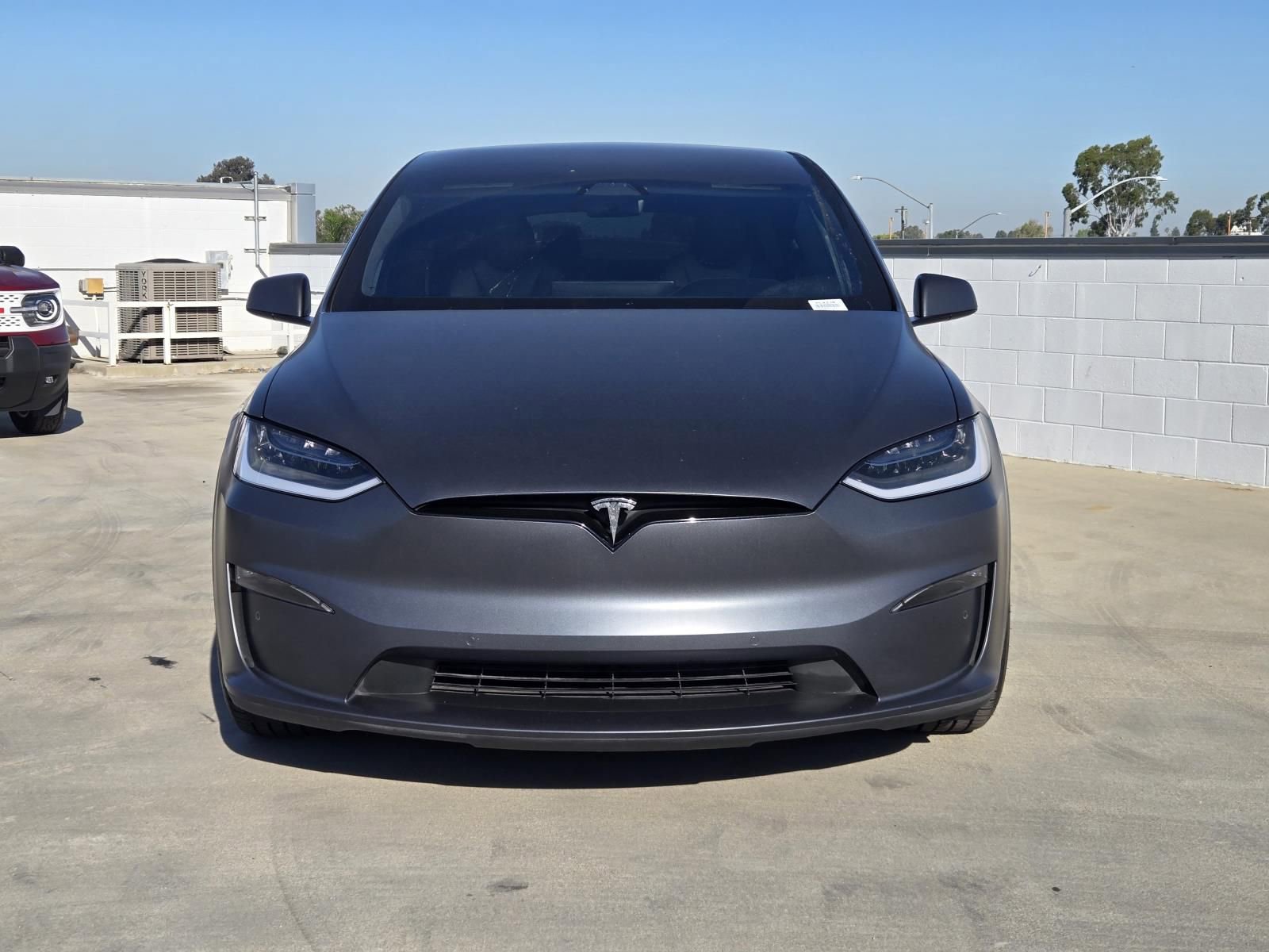 Used 2022 Tesla Model X Plaid image 3