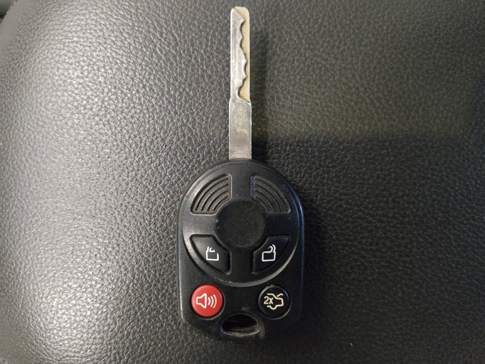 Used 2016 Ford C-MAX SE image 32