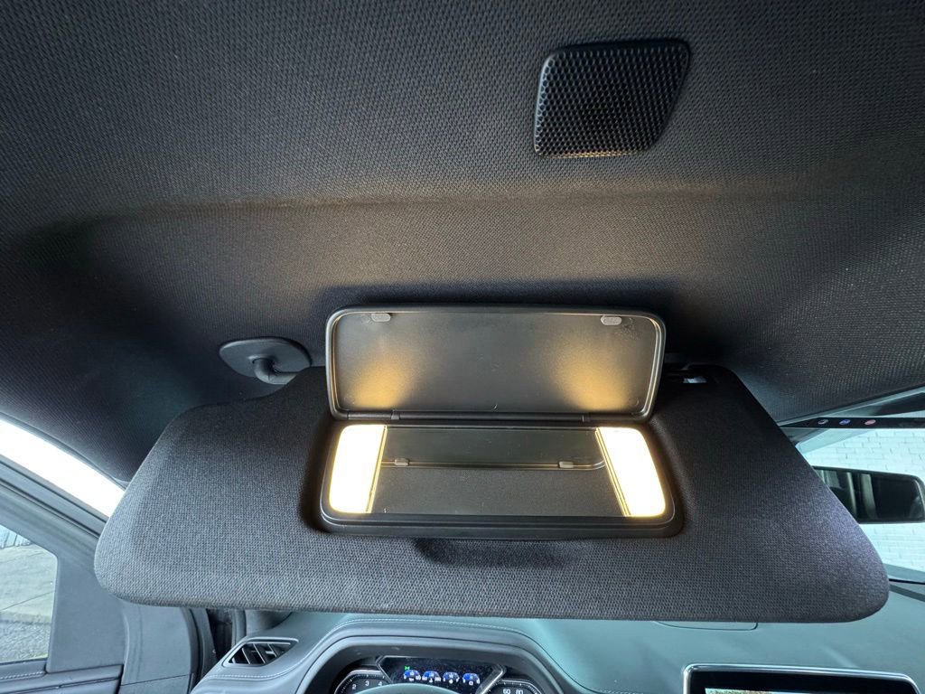 Used 2021 GMC Yukon SLE image 40