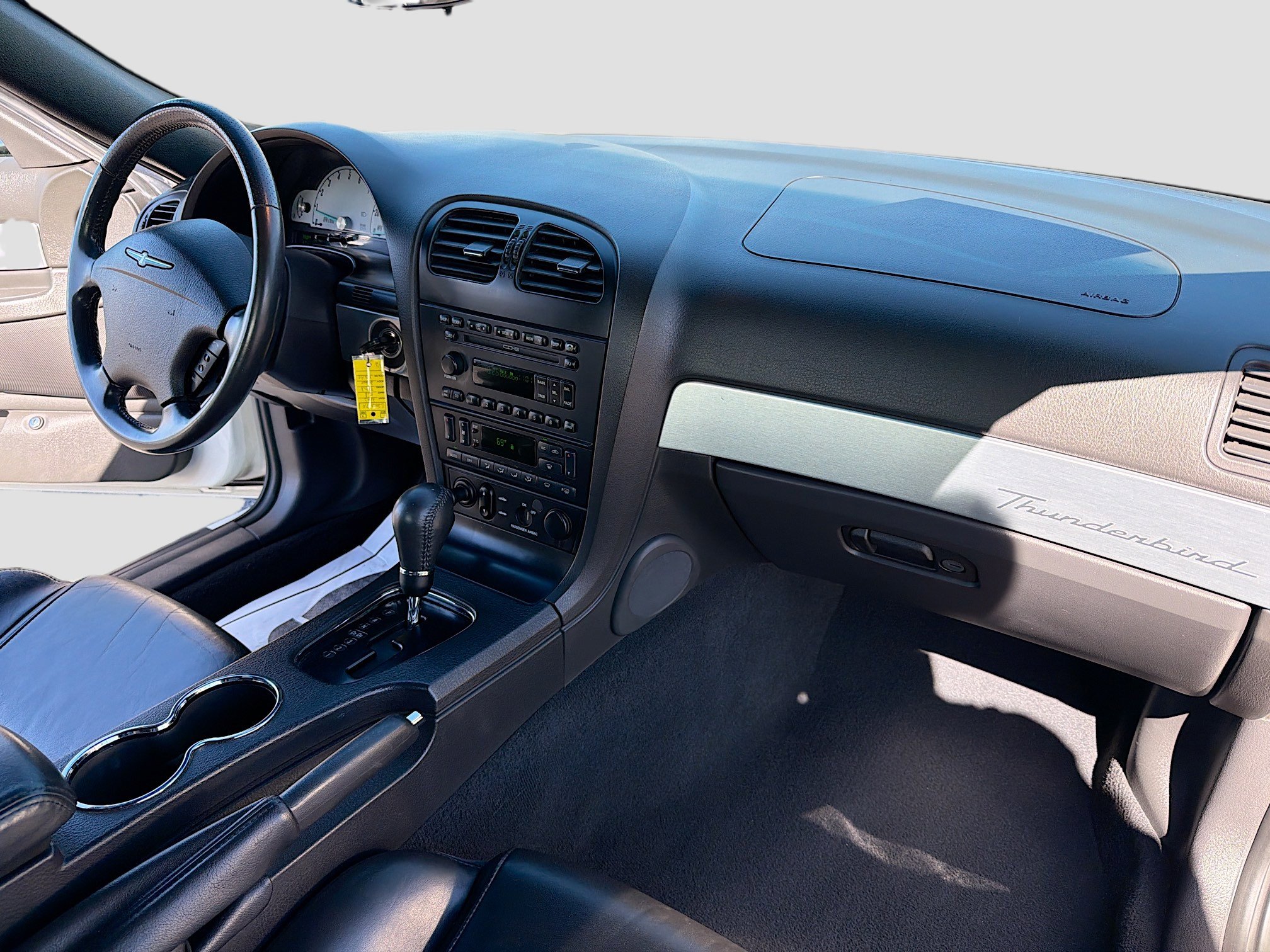 Used 2002 Ford Thunderbird 2dr Conv w/Hardtop Premium image 21