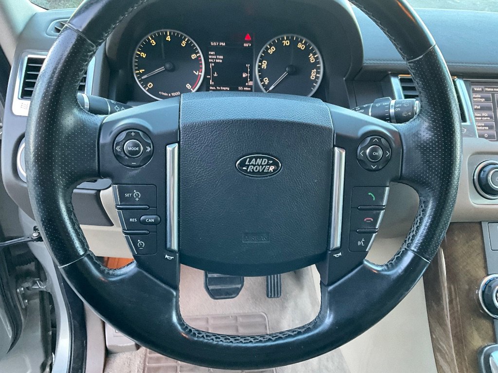 Used 2012 Land Rover Range Rover Sport HSE LUX image 13