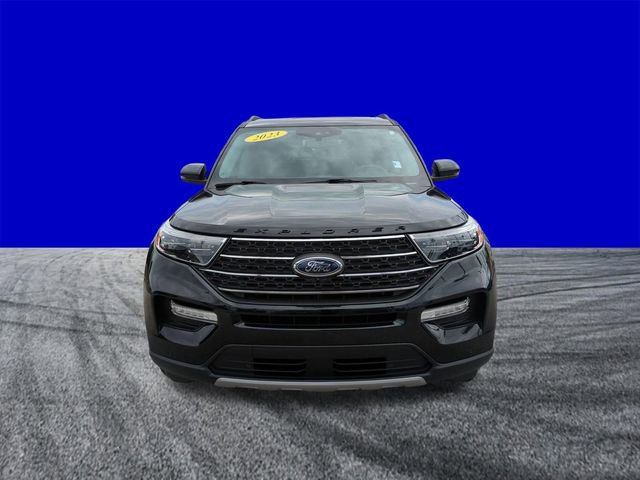 Certified 2023 Ford Explorer XLT w/ Equipment Group 202A RWD image 9