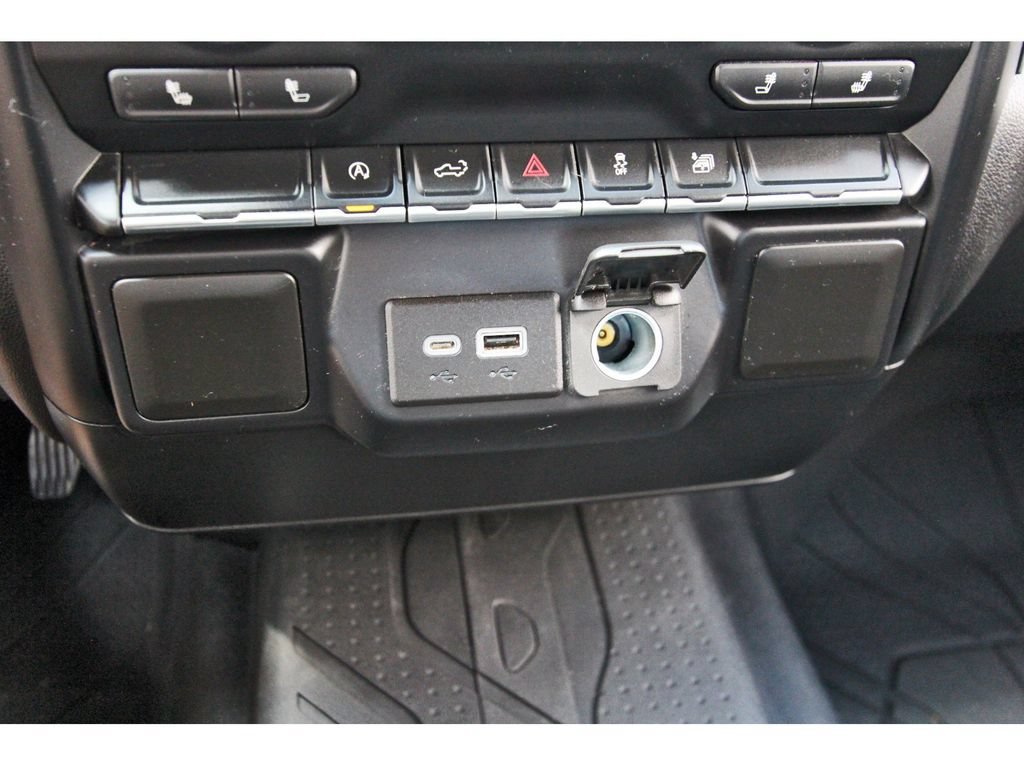 Used 2021 Chevrolet Silverado 1500 LT RWD image 12