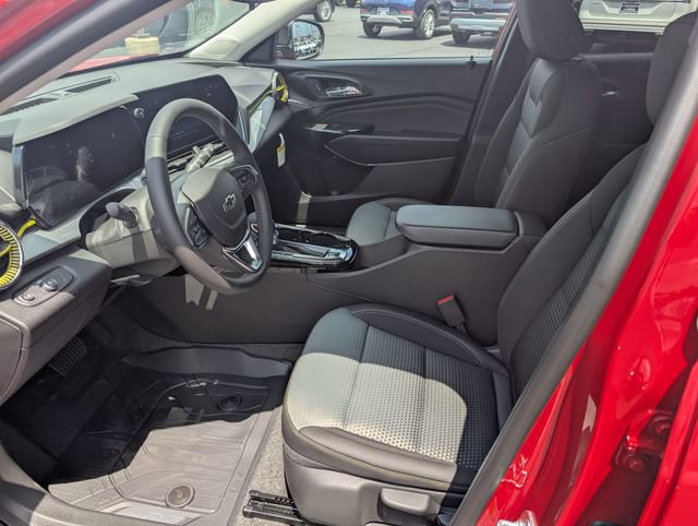 New 2026 Chevrolet Trax LT w/ Driver Confidence Package FWD image 13