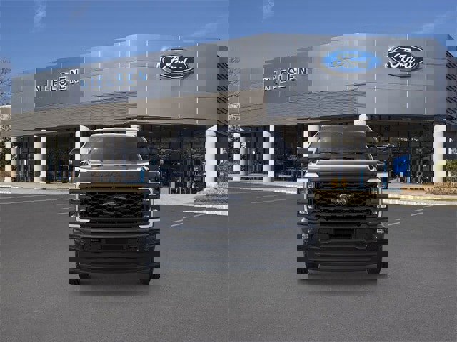 New 2025 Ford F350 Lariat w/ Black Appearance Package image 6