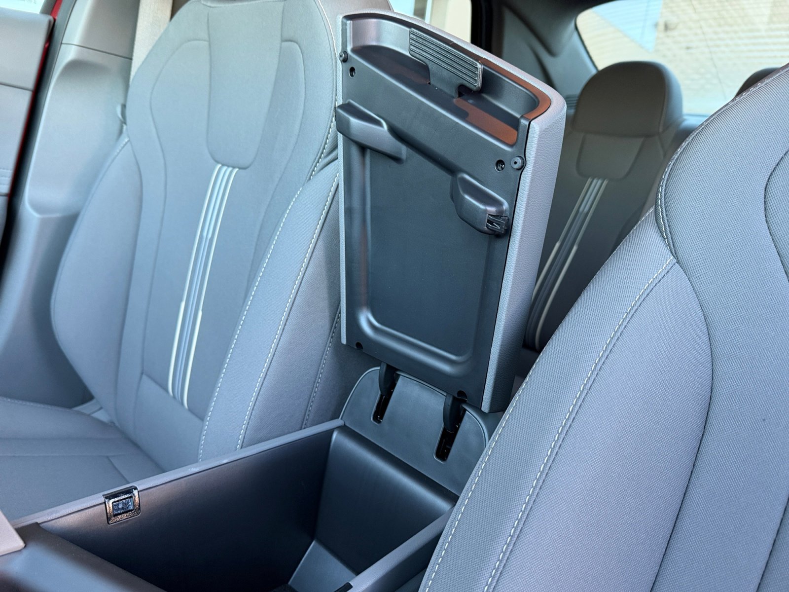 Certified 2024 Hyundai Elantra SEL image 15