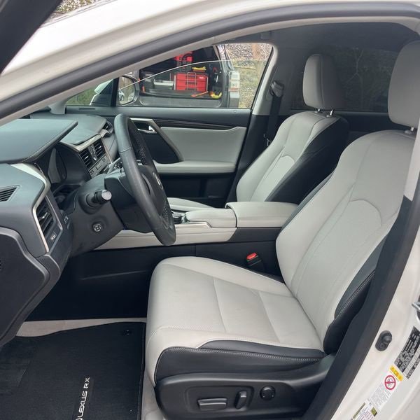 Used 2018 Lexus RX 350 FWD image 3