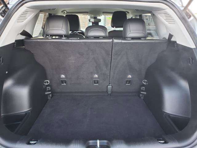 Used 2022 Jeep Compass Limited image 27