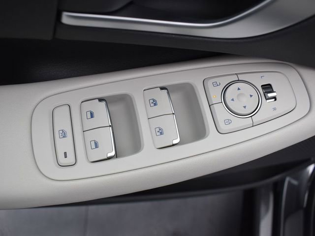 Used 2025 Hyundai Sonata SEL FWD image 10