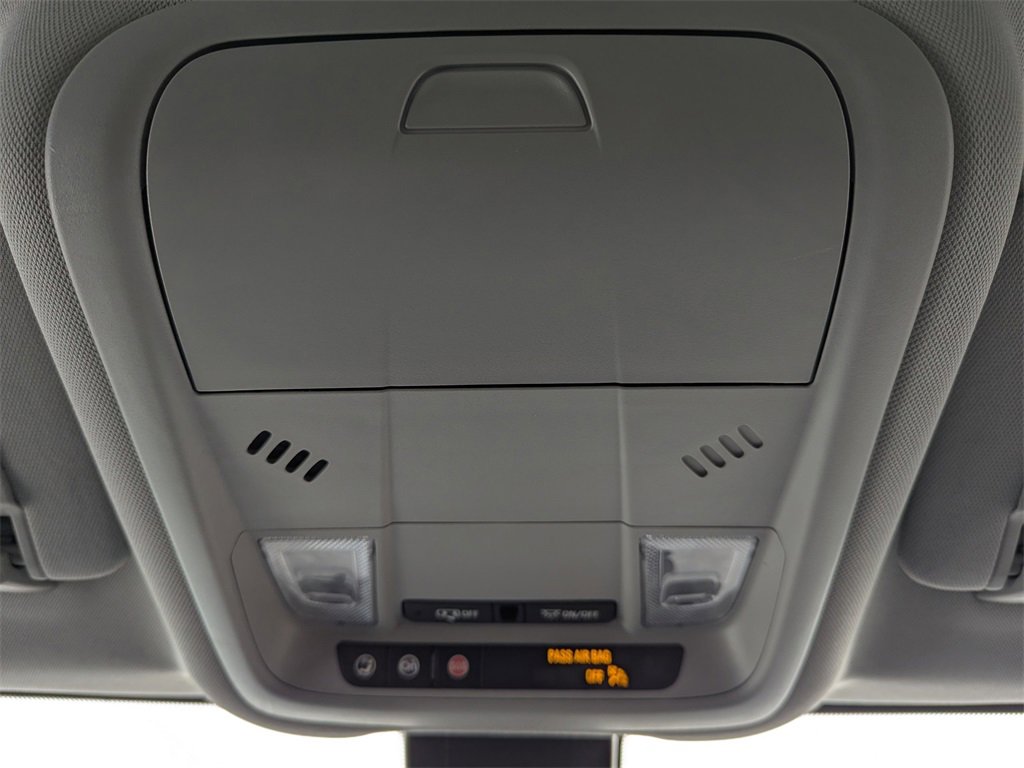 Used 2023 Chevrolet Equinox LT w/ Driver Convenience Package image 25