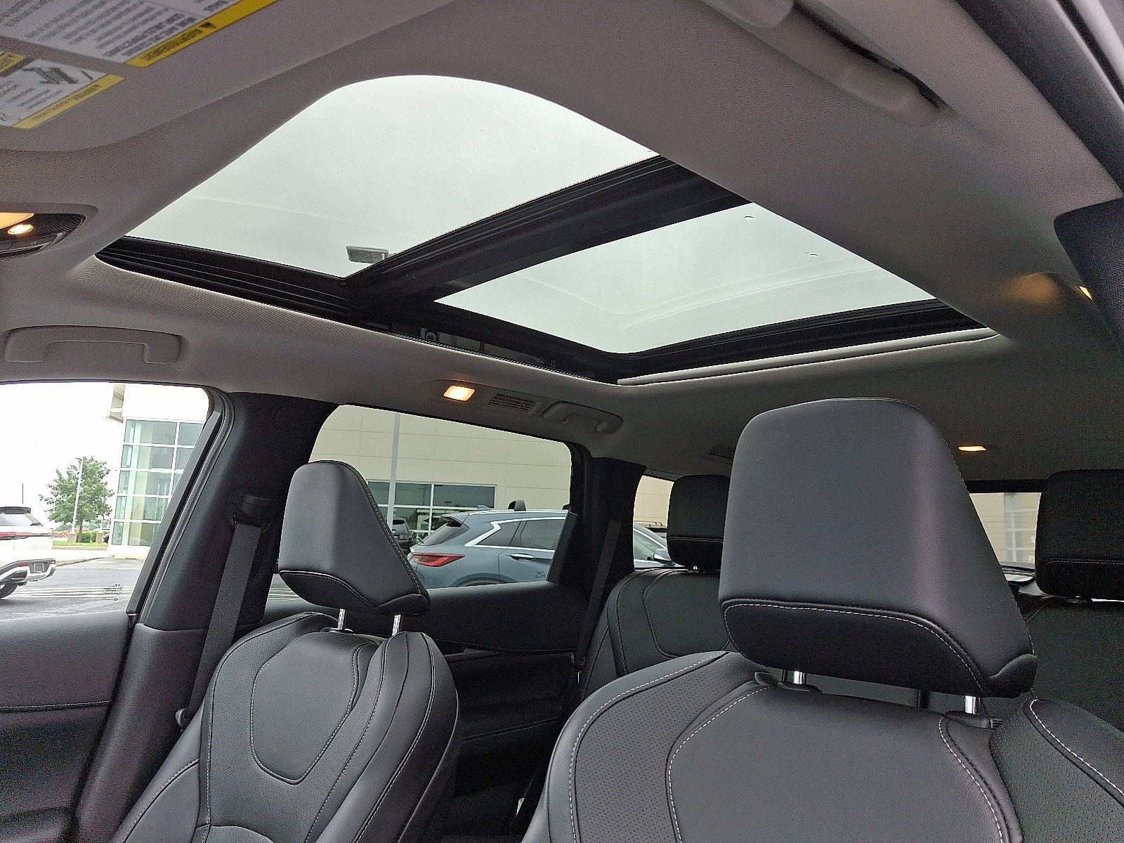 Certified 2024 INFINITI QX60 Pure image 15