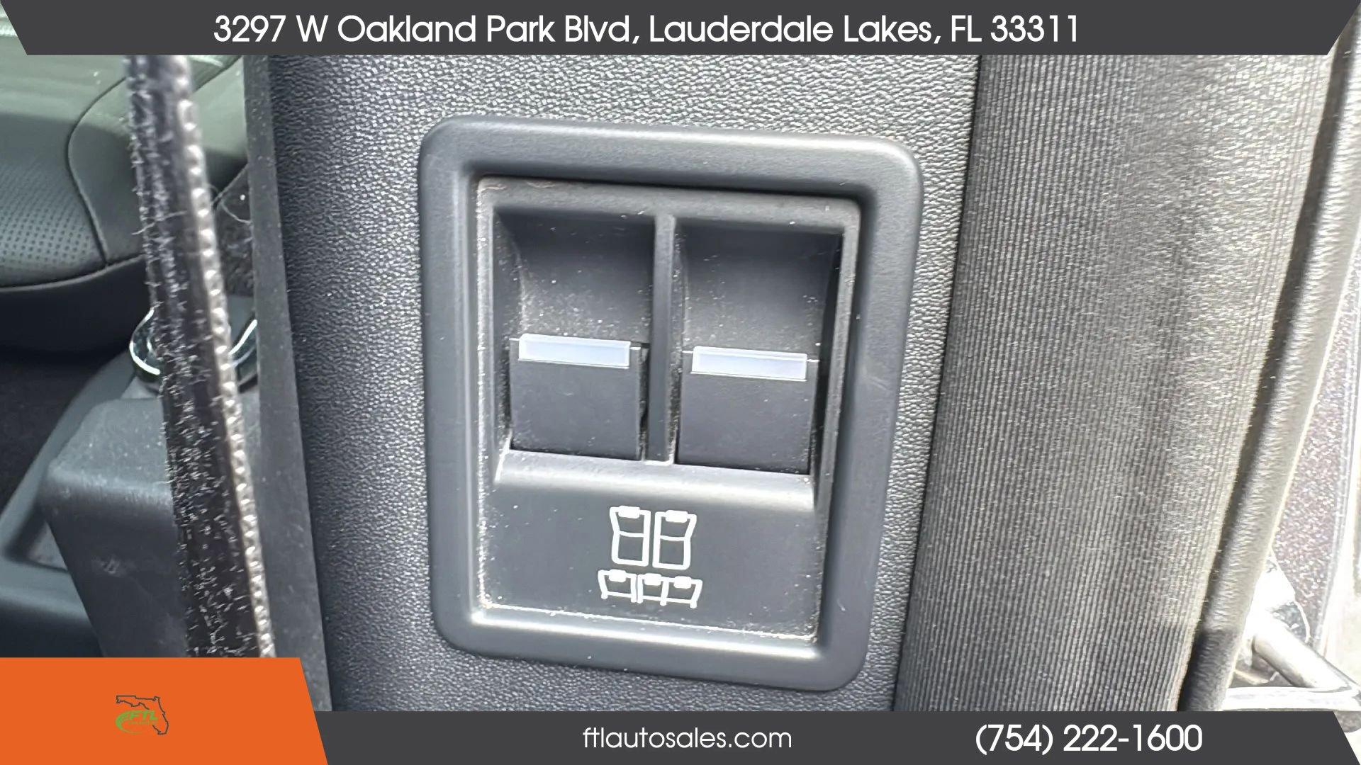 Used 2020 Land Rover Discovery HSE image 34