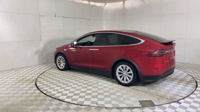 Used 2017 Tesla Model X 90D AWD/4WD image 7