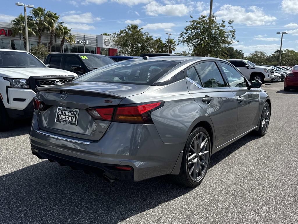 Certified 2023 Nissan Altima 2.0 SR FWD image 4