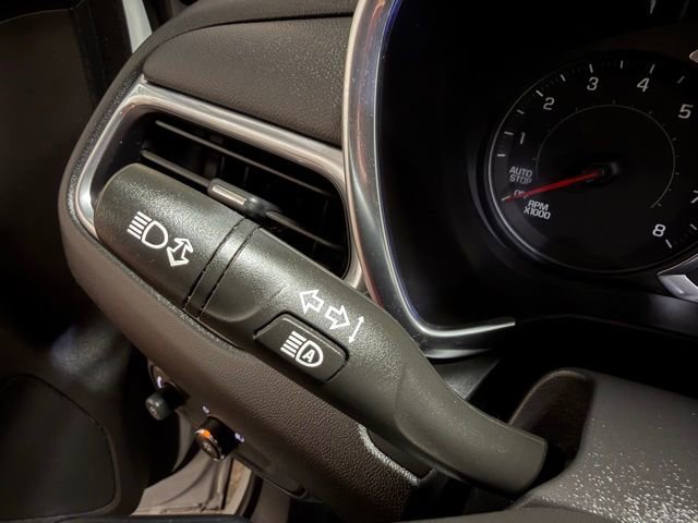 Used 2020 Chevrolet Equinox LT FWD image 32