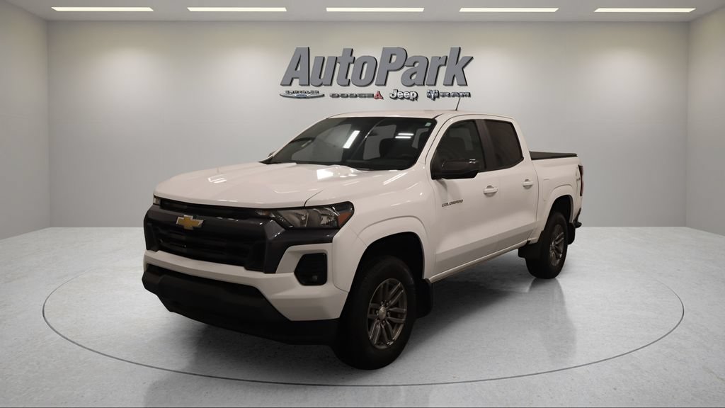Used 2023 Chevrolet Colorado LT w/ LT Convenience Package II AWD/4WD image 6