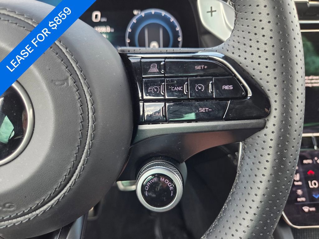 New 2025 Maserati Grecale Modena image 16