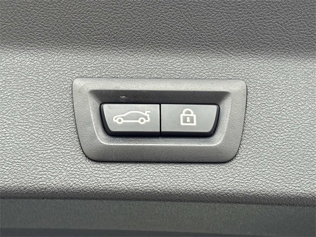 Used 2021 BMW X3 xDrive30e w/ Convenience Package image 14