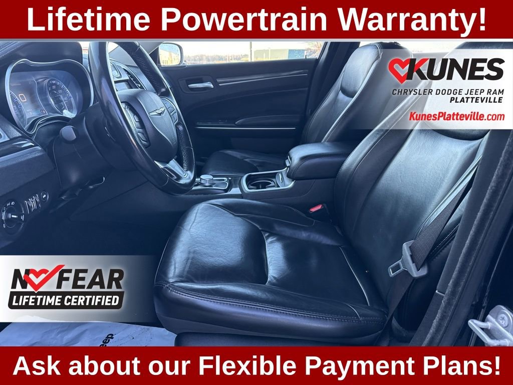Used 2021 Chrysler 300 Touring L image 14