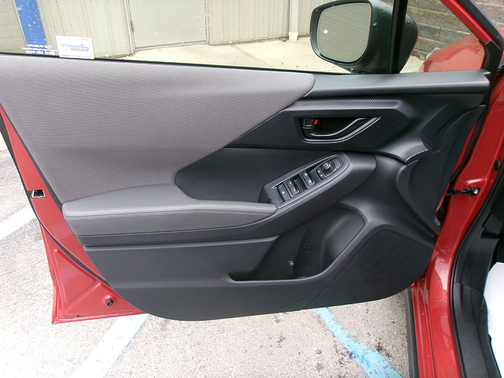 Used 2024 Subaru Crosstrek 2.0i Premium AWD/4WD image 16