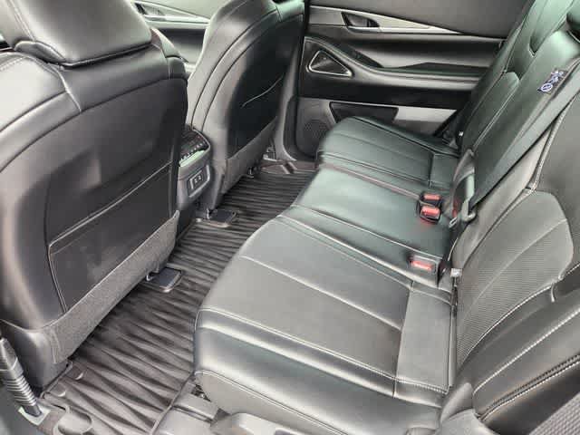 Certified 2027 INFINITI QX60 Luxe w/ Cargo Package FWD image 12