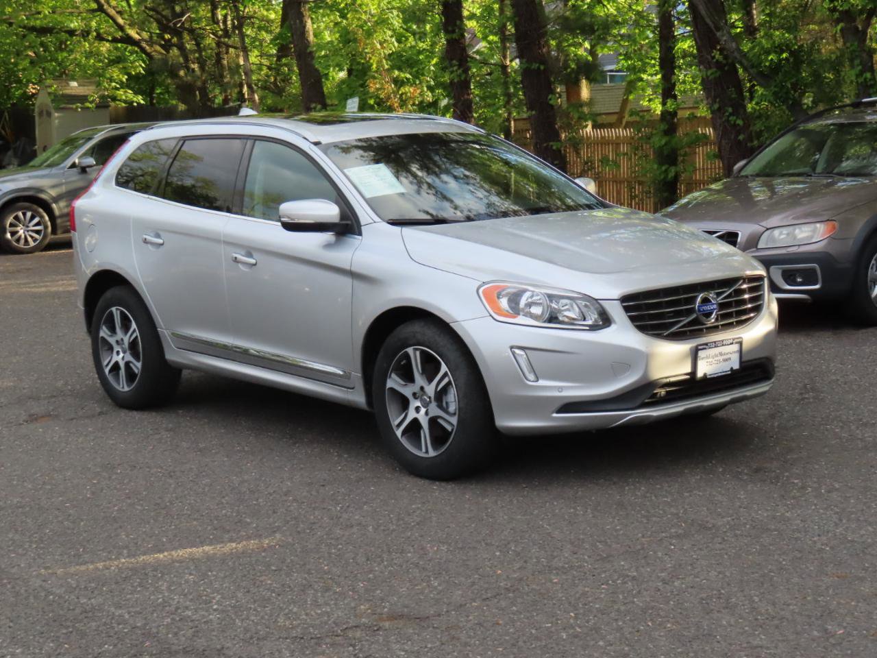 Used 2015 Volvo XC60 T6 AWD/4WD image 5