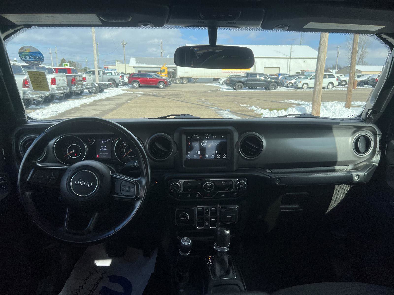 Used 2022 Jeep Gladiator Willys image 25