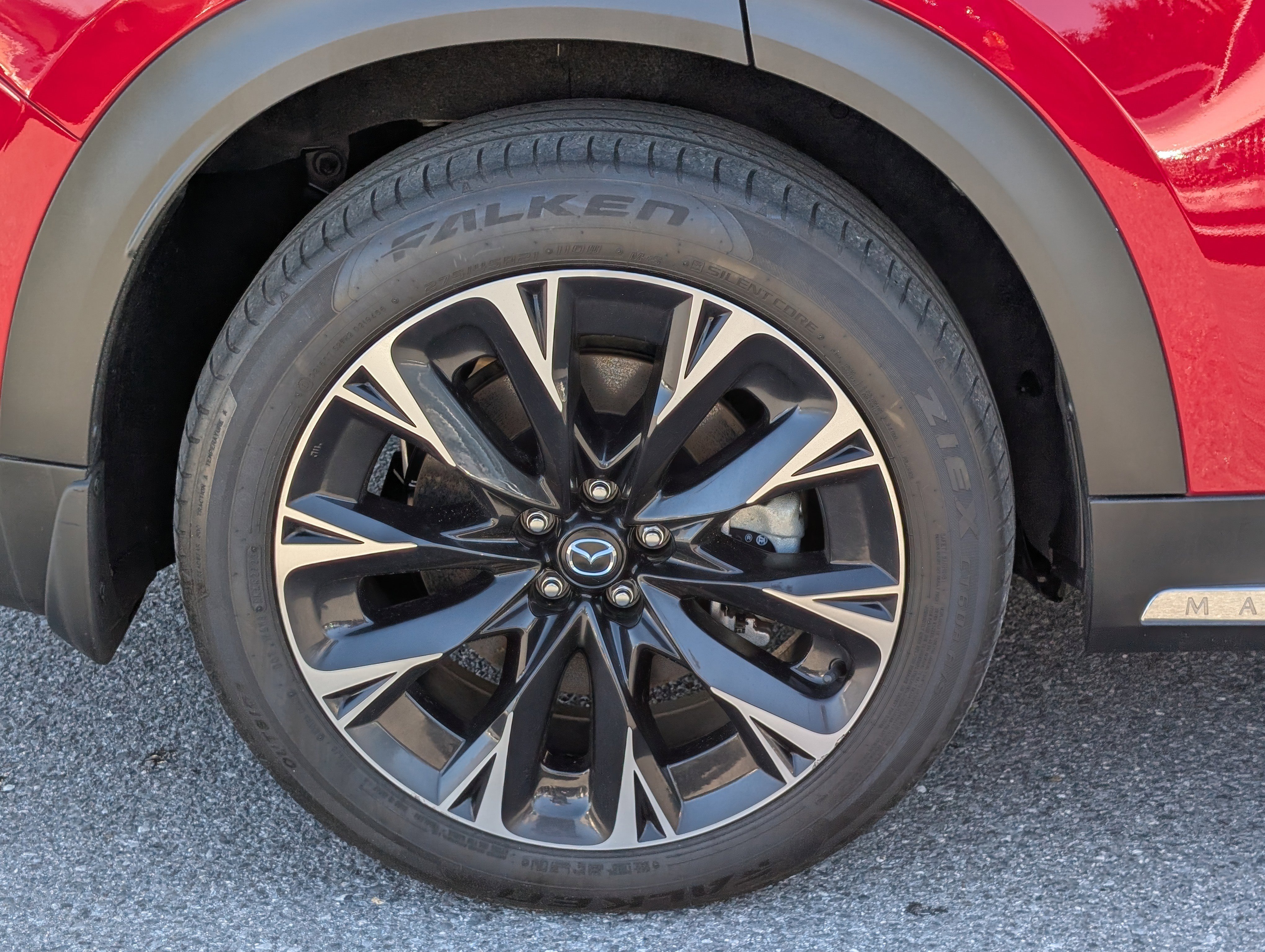 Used 2024 MAZDA CX-90 Plug-In Hybrid w/ Premium Plus image 10