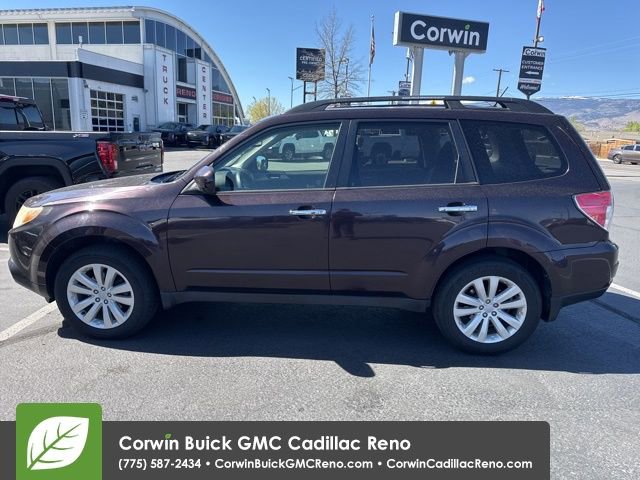 Used 2013 Subaru Forester 2.5X Premium w/ Popular Pkg 2 AWD/4WD image 9