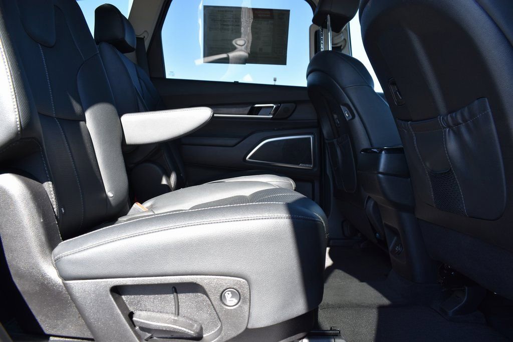 Used 2022 Kia Telluride SX image 11