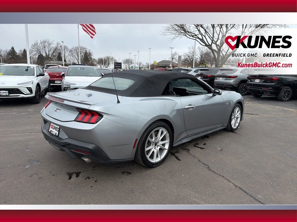 Used 2025 Ford Mustang GT Premium image 17