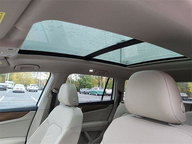 Certified 2025 Volkswagen Atlas SE w/ Panoramic Sunroof Package image 14