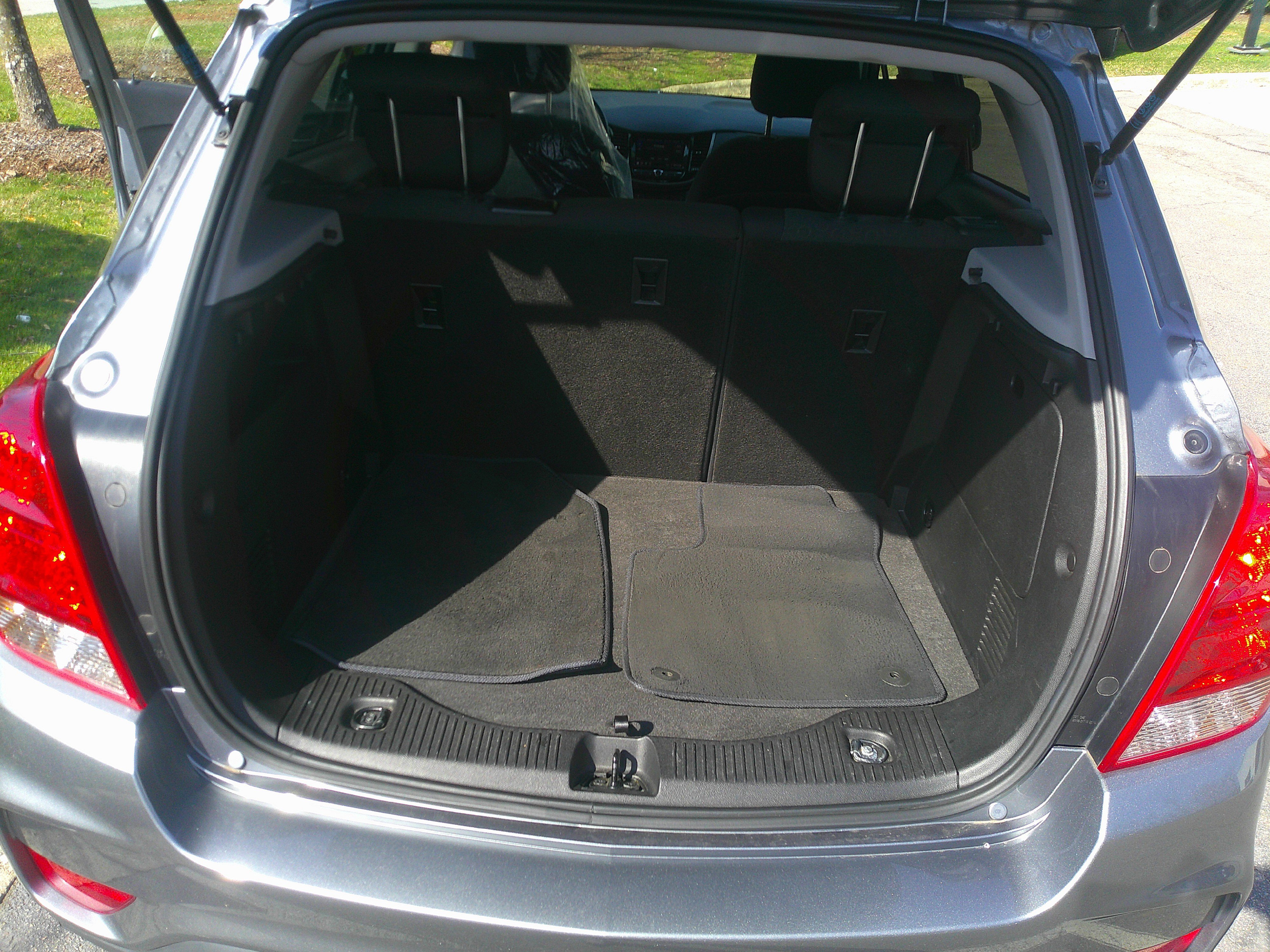 Used 2020 Chevrolet Trax LS w/ Tint and Cruise Package image 34