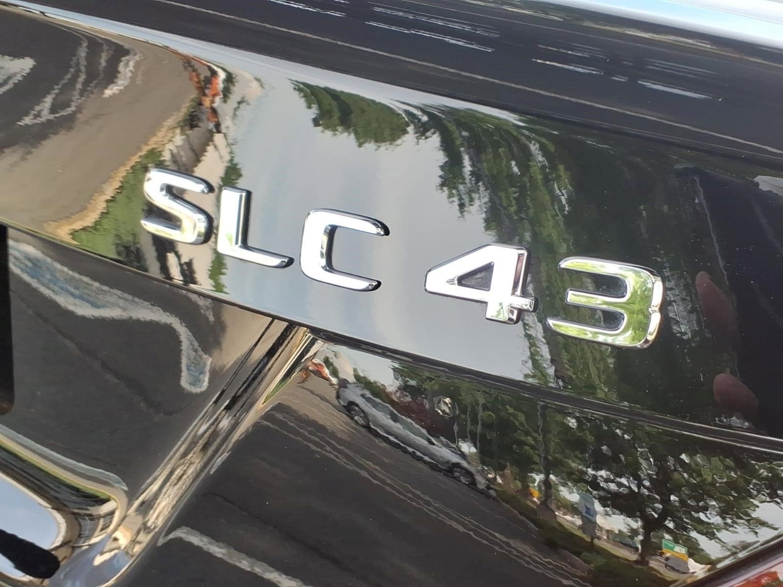 Used 2020 Mercedes-Benz SLC 43 AMG image 25