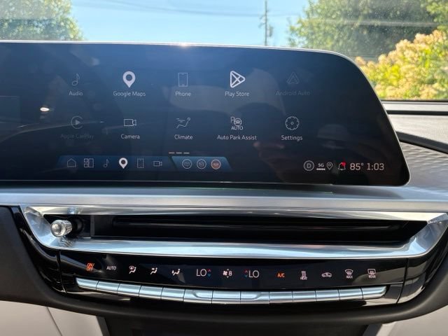 Certified 2024 Cadillac Lyriq Luxury AWD/4WD image 27