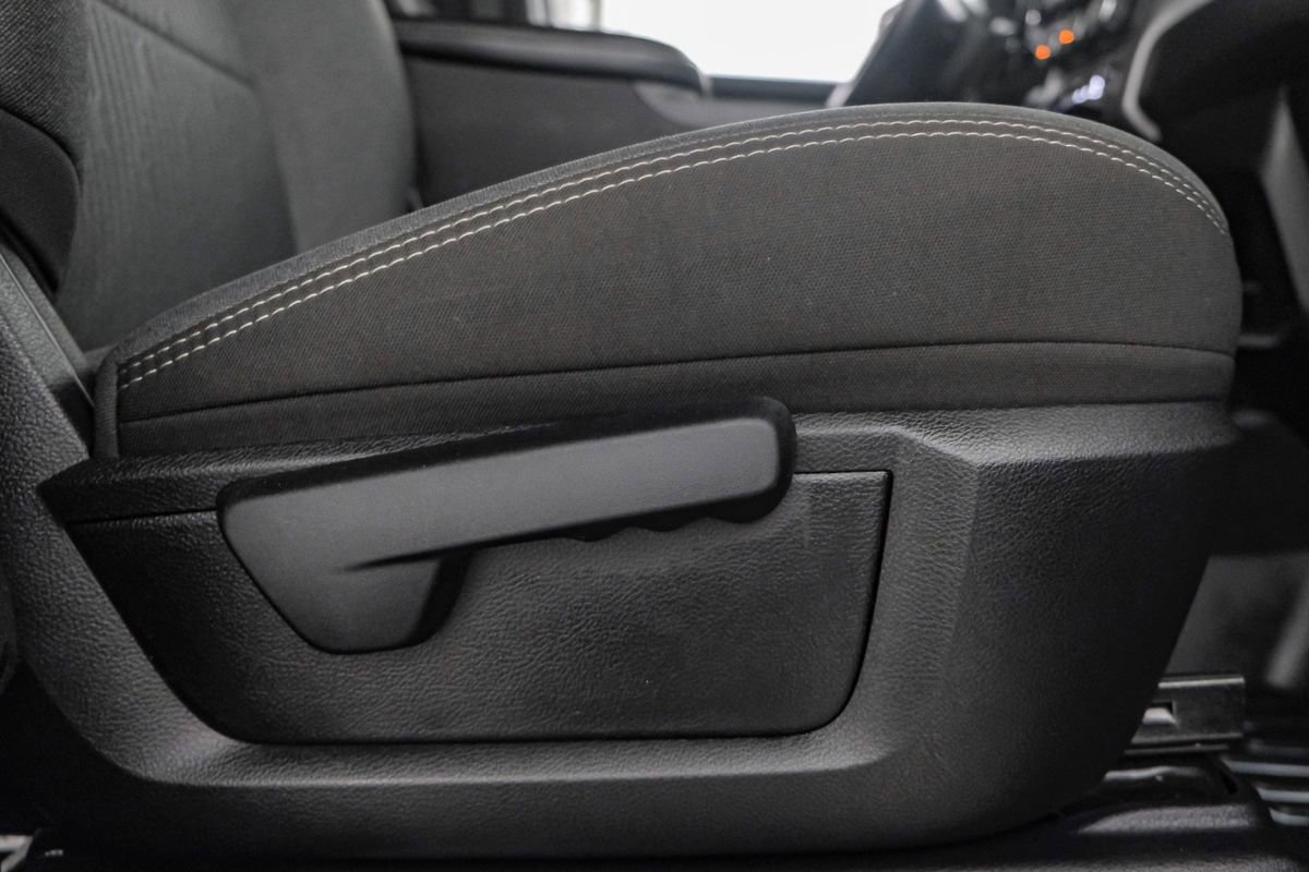 Used 2024 RAM 2500 Tradesman w/ Chrome Appearance Group image 35