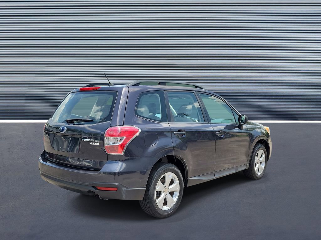 Used 2015 Subaru Forester 2.5i w/ Alloy Wheel Package AWD/4WD image 3