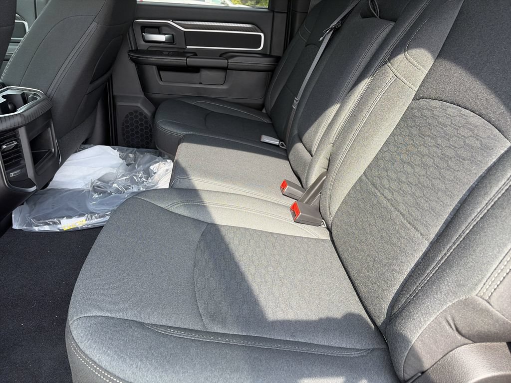 New 2026 RAM 2500 Big Horn AWD/4WD image 31
